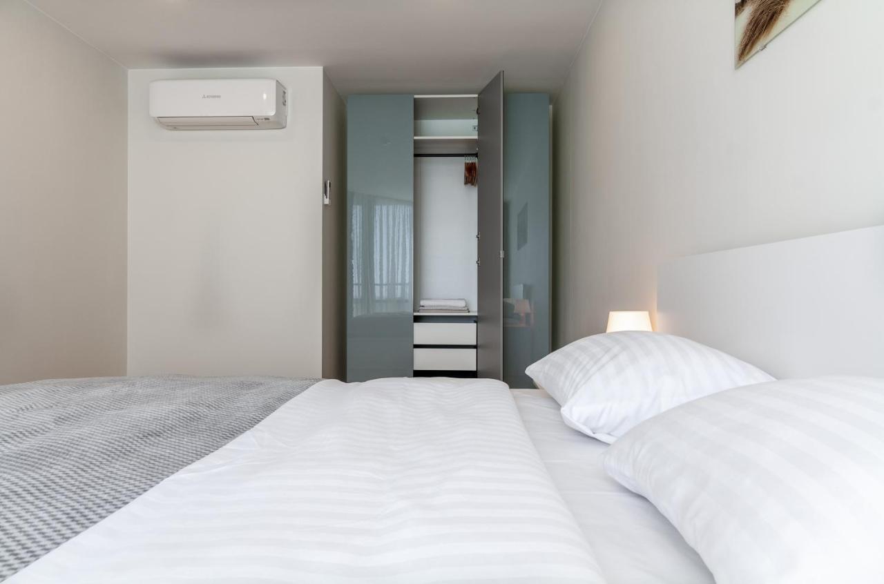 Elija Swan-Toy Apartments Šventoji エクステリア 写真
