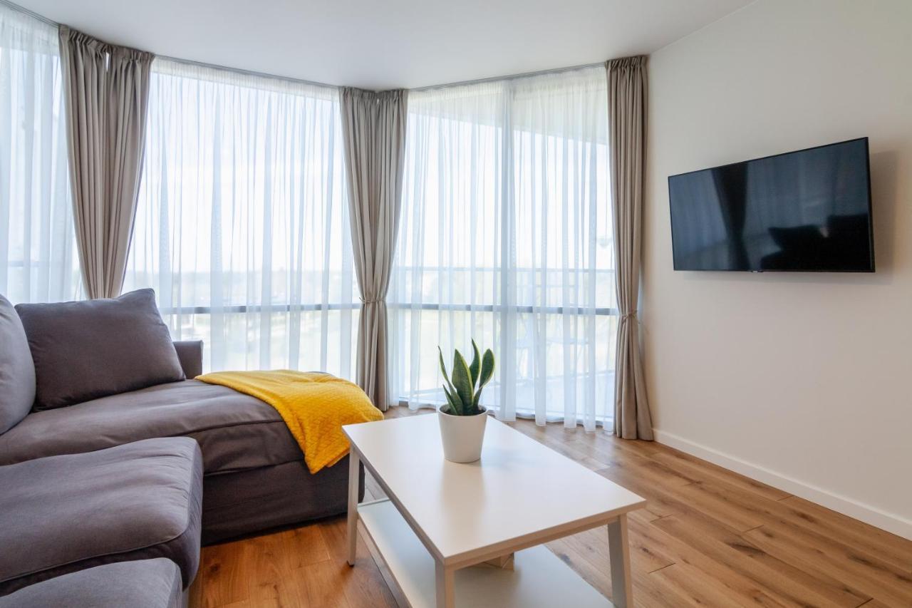 Elija Swan-Toy Apartments Šventoji エクステリア 写真