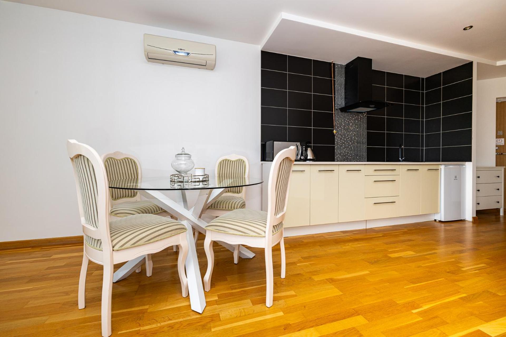 Elija Swan-Toy Apartments Šventoji エクステリア 写真
